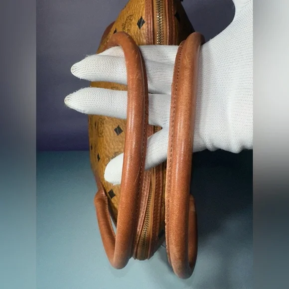 MCM Heritage Collection Tote Bag w/COA - EUC - Picture 13 of 16